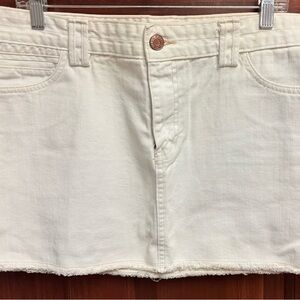 NWOT OLD NAVY WHITE/CREAM DISTRESSED RIPPED MINI DENIM JEAN SKIRT